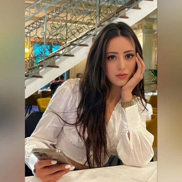 Meet The Posher, Amanda S. - Picture 8 of 16